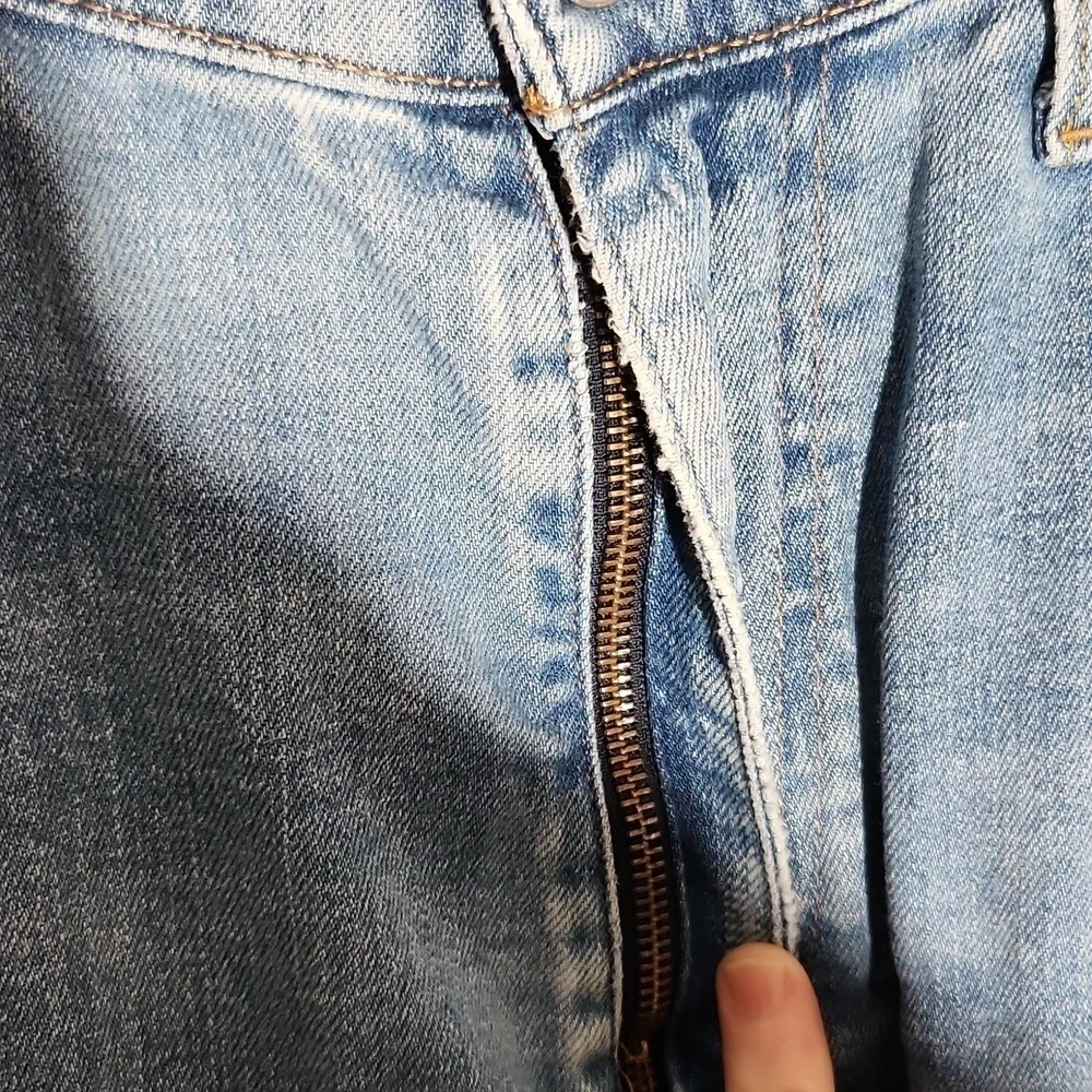 Levis Jean Mens 38 X 28 Actual Tag Shows 30 Spots Stretch Work see measuments